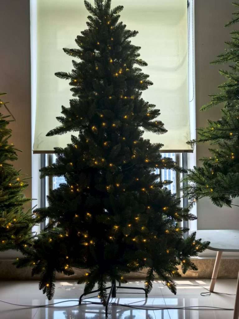 Artificial christmas tree